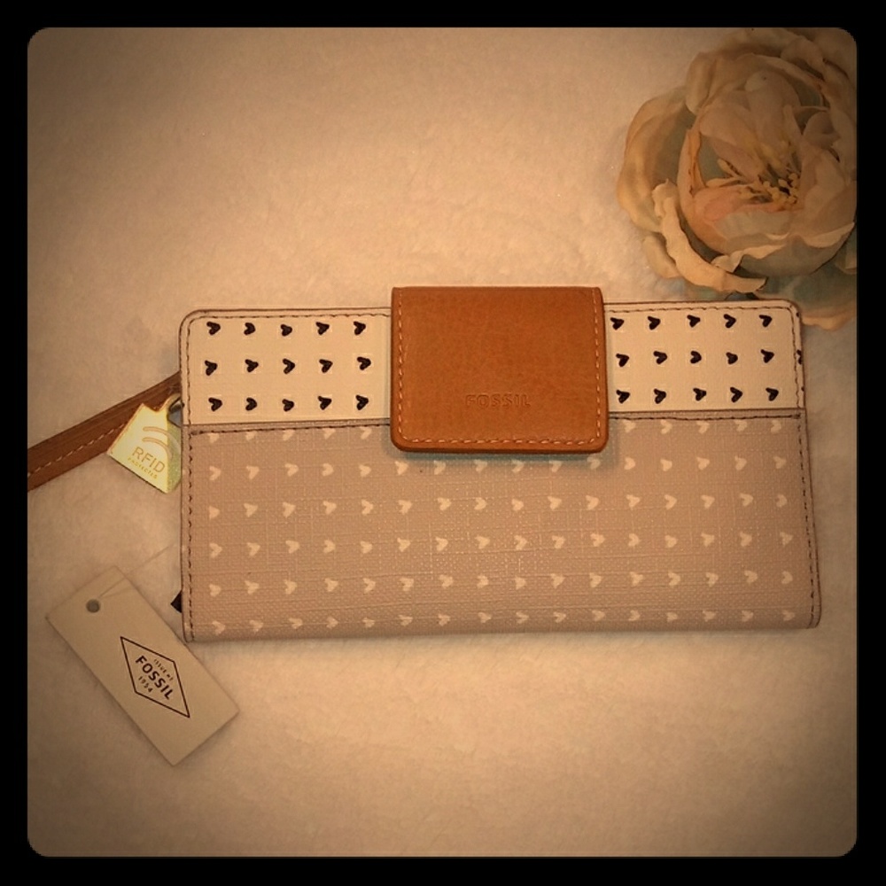 FOSSIL RFID Wallet NWT